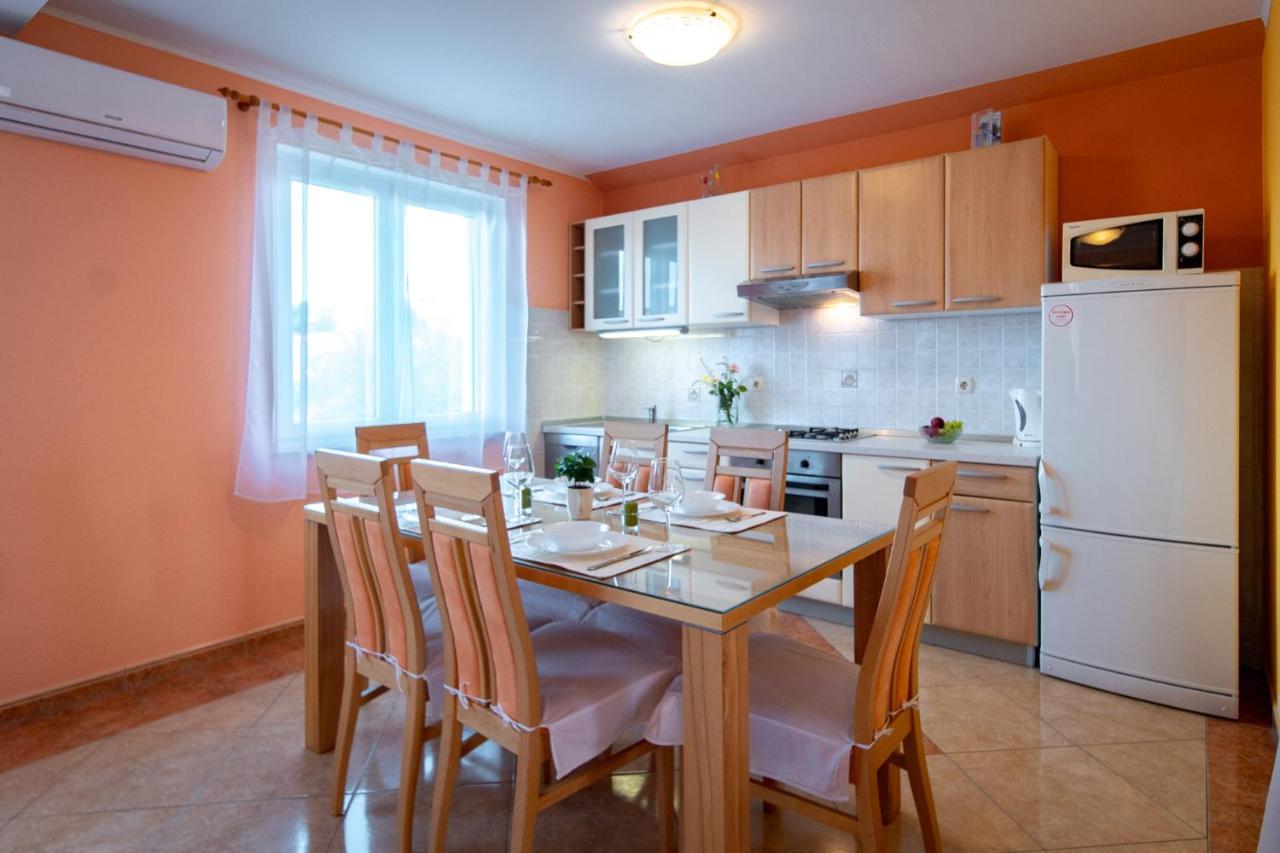 Kastell Apartments Лопар Екстер'єр фото