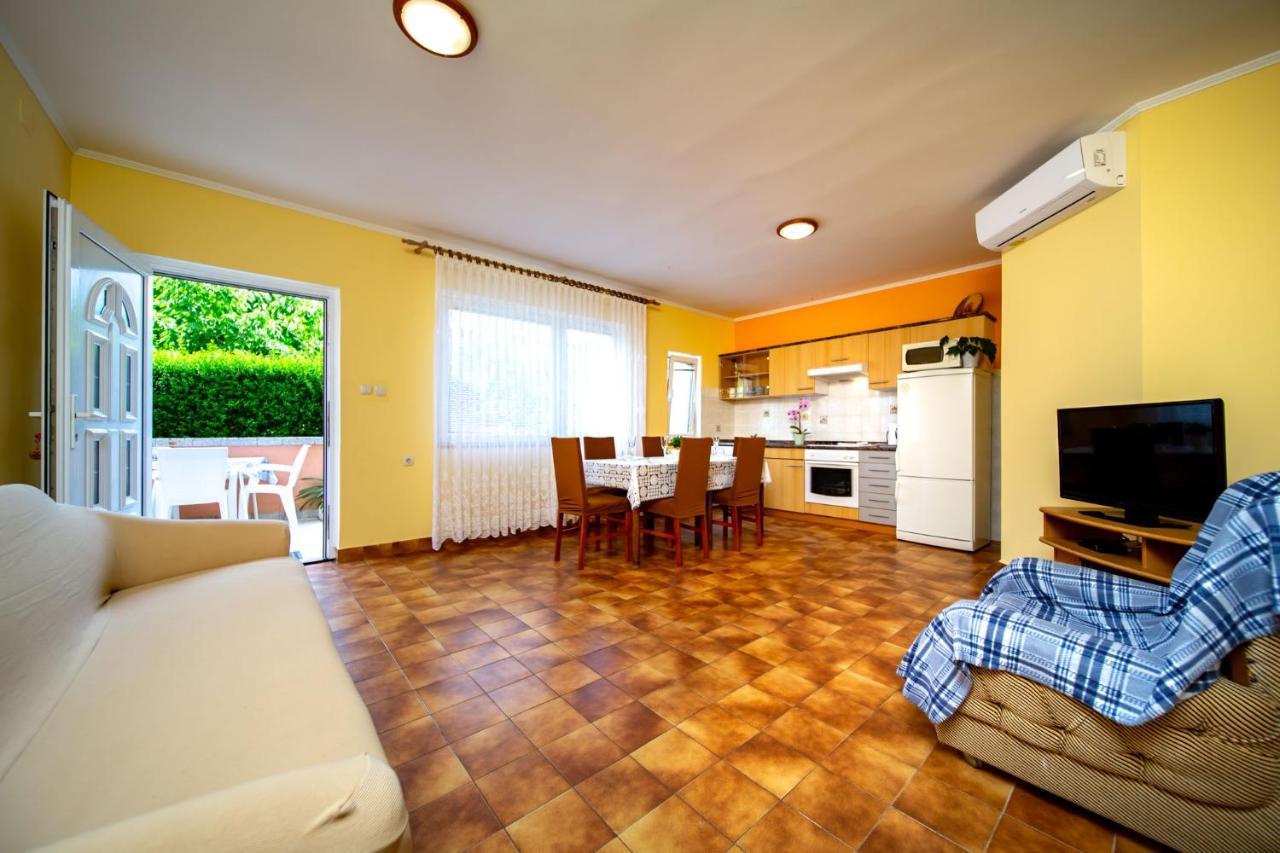 Kastell Apartments Лопар Екстер'єр фото