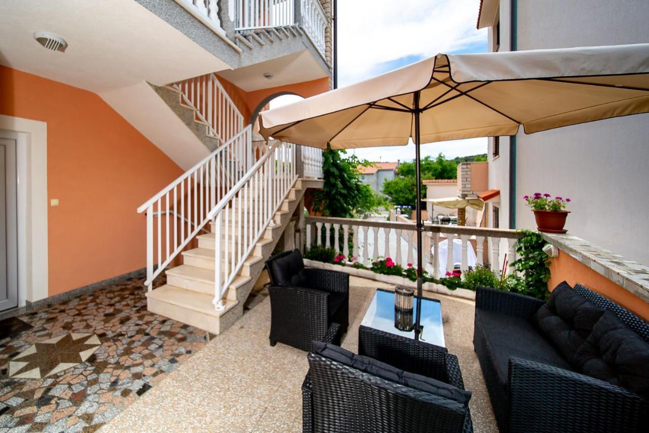 Kastell Apartments Лопар Екстер'єр фото
