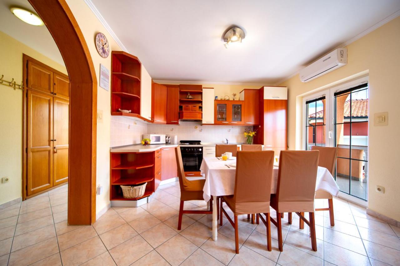 Kastell Apartments Лопар Екстер'єр фото