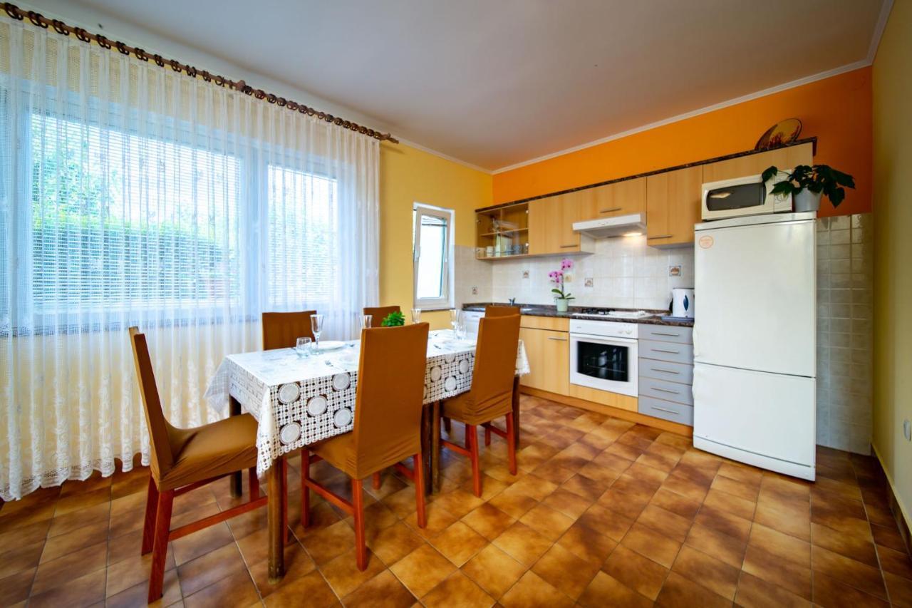 Kastell Apartments Лопар Екстер'єр фото